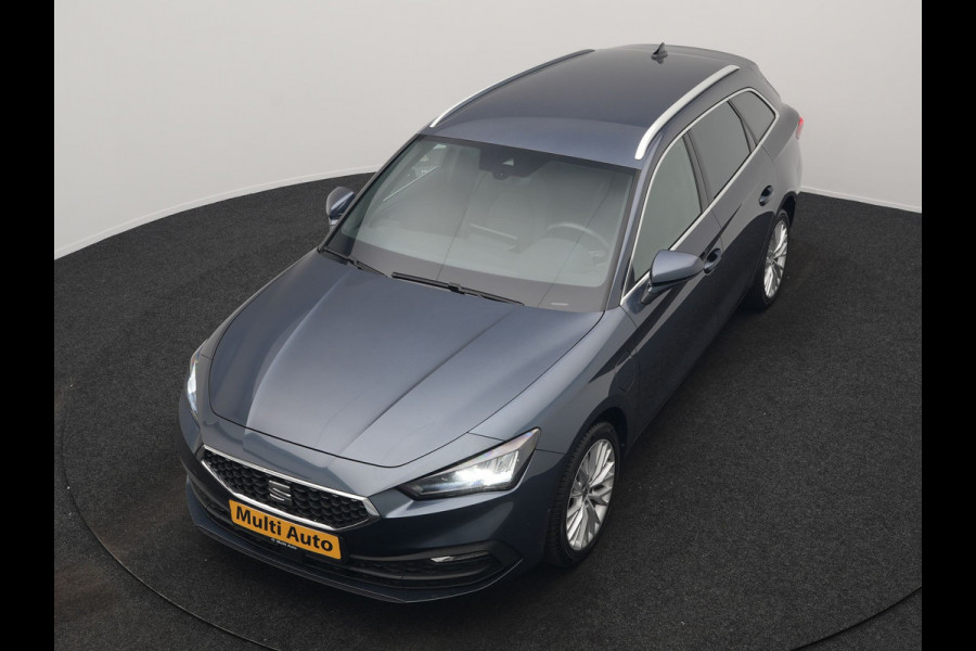 Seat Leon Sportstourer 1.4 TSI eHybrid Xcellence PHEV 204pk Dealer O.H. | Trekhaak Af Fabriek | Camera | Sportstoelen & Stuur Verwarmd | Keyless | Virtual | Navigatie | DAB | Plug In Hybrid |