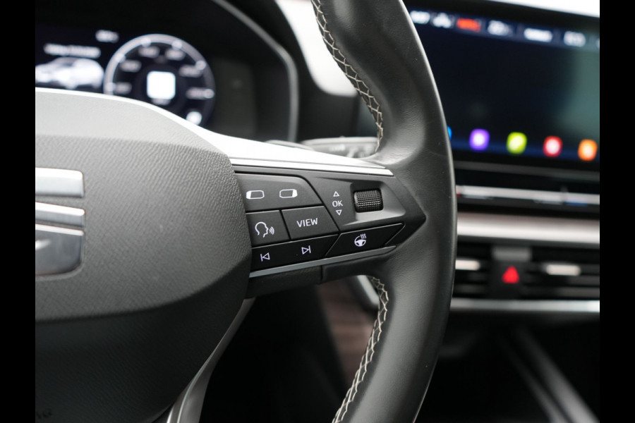 Seat Leon Sportstourer 1.4 TSI eHybrid Xcellence PHEV 204pk Dealer O.H. | Trekhaak Af Fabriek | Camera | Sportstoelen & Stuur Verwarmd | Keyless | Virtual | Navigatie | DAB | Plug In Hybrid |