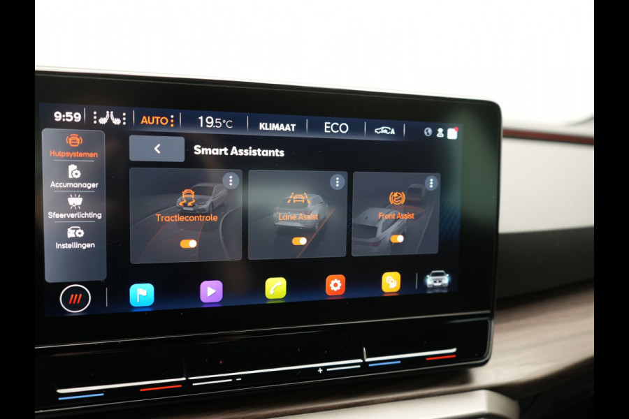 Seat Leon Sportstourer 1.4 TSI eHybrid Xcellence PHEV 204pk Dealer O.H. | Trekhaak Af Fabriek | Camera | Sportstoelen & Stuur Verwarmd | Keyless | Virtual | Navigatie | DAB | Plug In Hybrid |