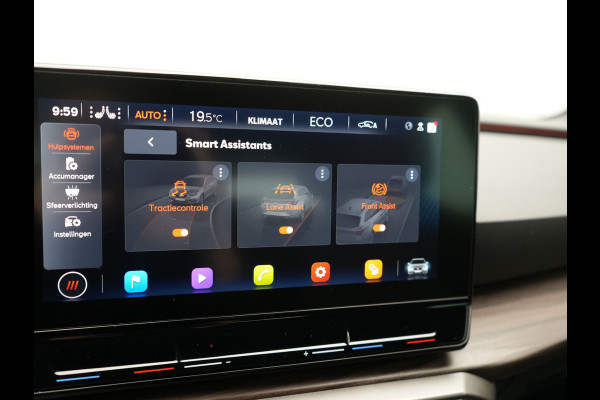 Seat Leon Sportstourer 1.4 TSI eHybrid Xcellence PHEV 204pk Dealer O.H. | Trekhaak Af Fabriek | Camera | Sportstoelen & Stuur Verwarmd | Keyless | Virtual | Navigatie | DAB | Plug In Hybrid |