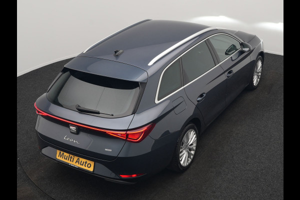 Seat Leon Sportstourer 1.4 TSI eHybrid Xcellence PHEV 204pk Dealer O.H. | Trekhaak Af Fabriek | Camera | Sportstoelen & Stuur Verwarmd | Keyless | Virtual | Navigatie | DAB | Plug In Hybrid |