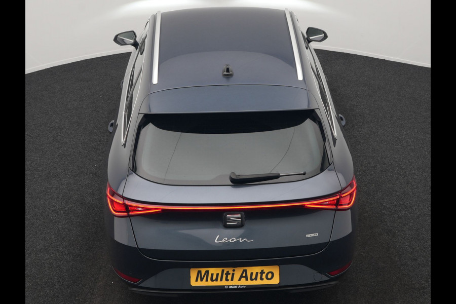 Seat Leon Sportstourer 1.4 TSI eHybrid Xcellence PHEV 204pk Dealer O.H. | Trekhaak Af Fabriek | Camera | Sportstoelen & Stuur Verwarmd | Keyless | Virtual | Navigatie | DAB | Plug In Hybrid |
