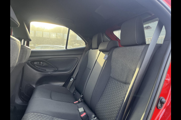 Toyota Yaris Cross 1.5 Hybrid 115 Dynamic Luxury | Apple Carplay & AndroidAUTO | Camera | Stuur- & Stoelverwarming |