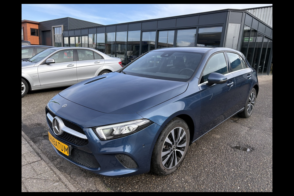 Mercedes-Benz A-Klasse 250 e Premium