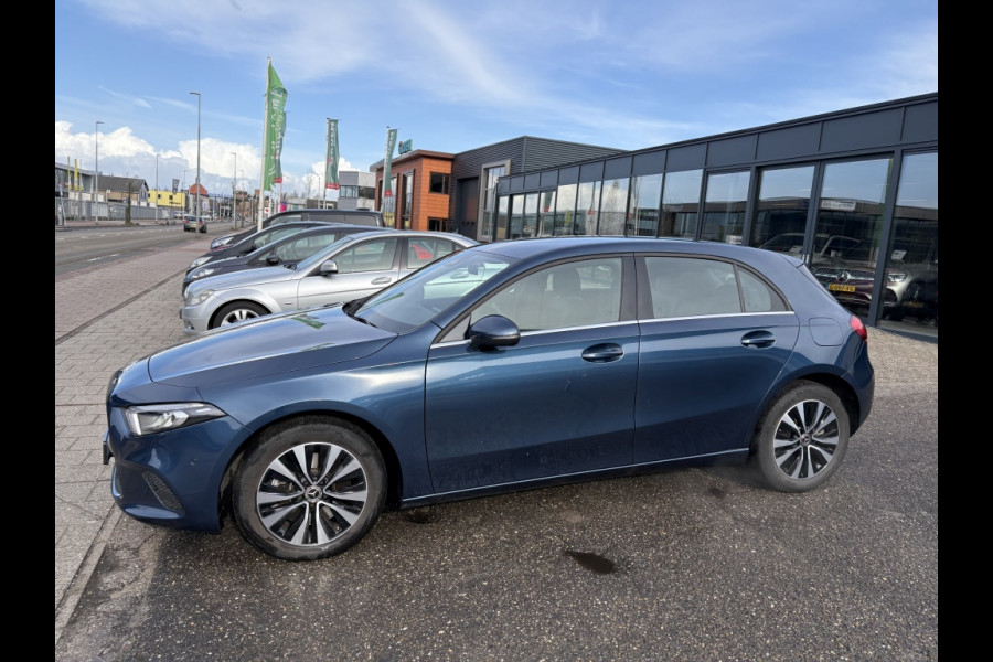 Mercedes-Benz A-Klasse 250 e Premium