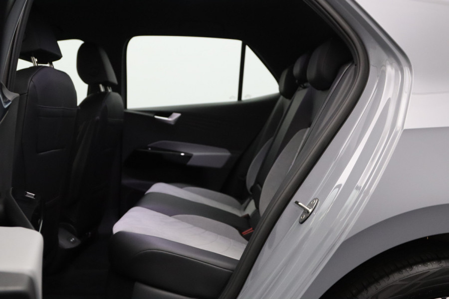 Volkswagen ID.3 Pro S 77 kWh 204 PK, Camera, Keyless, Adap. Cruise Control, Winterpakket