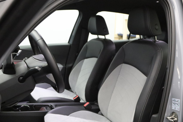 Volkswagen ID.3 Pro S 77 kWh 204 PK, Camera, Keyless, Adap. Cruise Control, Winterpakket