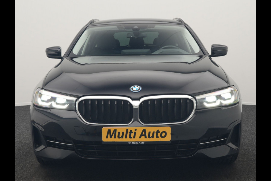 BMW 5 Serie Touring 520e Business Edition Plus PHEV 204pk Dealer O.H. | Head Up | Camera | Lederen Comfortstoelen Memory & Ventilatie | Apple Carplay | Blis | Virtual | Stoelverwarming | Navigatie | DAB | Plug In Hybrid |