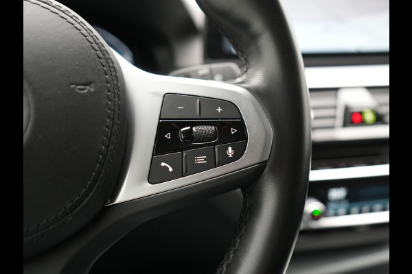 BMW 5 Serie Touring 520e Business Edition Plus PHEV 204pk Dealer O.H. | Head Up | Camera | Lederen Comfortstoelen Memory & Ventilatie | Apple Carplay | Blis | Virtual | Stoelverwarming | Navigatie | DAB | Plug In Hybrid |