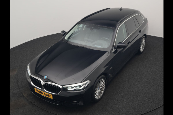 BMW 5 Serie Touring 520e Business Edition Plus PHEV 204pk Dealer O.H. | Head Up | Camera | Lederen Comfortstoelen Memory & Ventilatie | Apple Carplay | Blis | Virtual | Stoelverwarming | Navigatie | DAB | Plug In Hybrid |