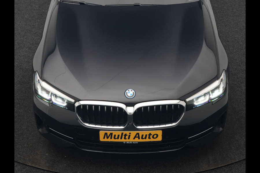 BMW 5 Serie Touring 520e Business Edition Plus PHEV 204pk Dealer O.H. | Head Up | Camera | Lederen Comfortstoelen Memory & Ventilatie | Apple Carplay | Blis | Virtual | Stoelverwarming | Navigatie | DAB | Plug In Hybrid |