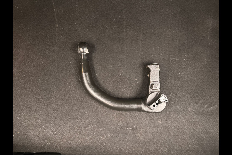 Opel Corsa 1.2 GS Line | Pano/Dak | Trekhaak | Origineel NL | Apple/Carplay | Half/Leder