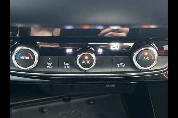 Opel Corsa 1.2 GS Line | Pano/Dak | Trekhaak | Origineel NL | Apple/Carplay | Half/Leder