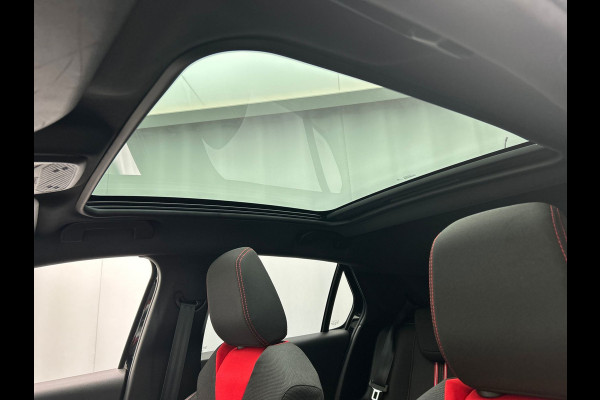 Opel Corsa 1.2 GS Line | Pano/Dak | Trekhaak | Origineel NL | Apple/Carplay | Half/Leder