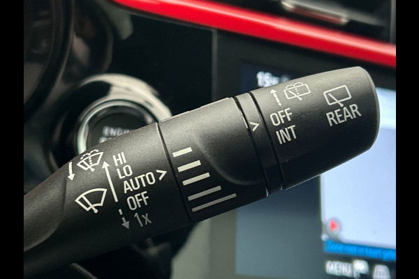 Opel Corsa 1.2 GS Line | Pano/Dak | Trekhaak | Origineel NL | Apple/Carplay | Half/Leder