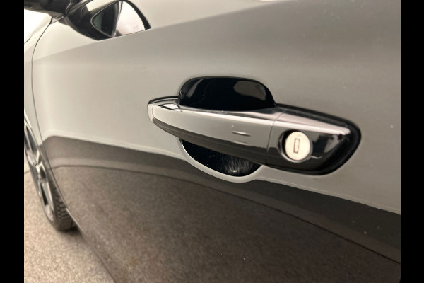 Opel Corsa 1.2 GS Line | Pano/Dak | Trekhaak | Origineel NL | Apple/Carplay | Half/Leder