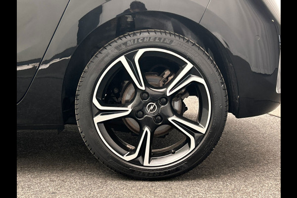 Opel Corsa 1.2 GS Line | Pano/Dak | Trekhaak | Origineel NL | Apple/Carplay | Half/Leder