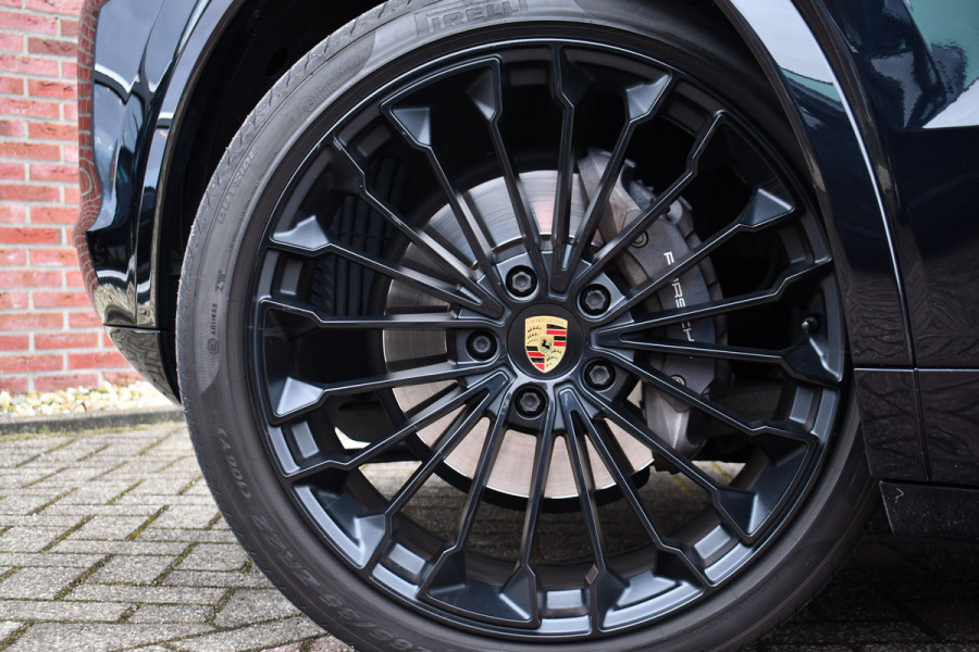 Porsche Cayenne 3.0 Pano Chrono+Sport Trekh Luchtv 21inch BOSE Sfeer
