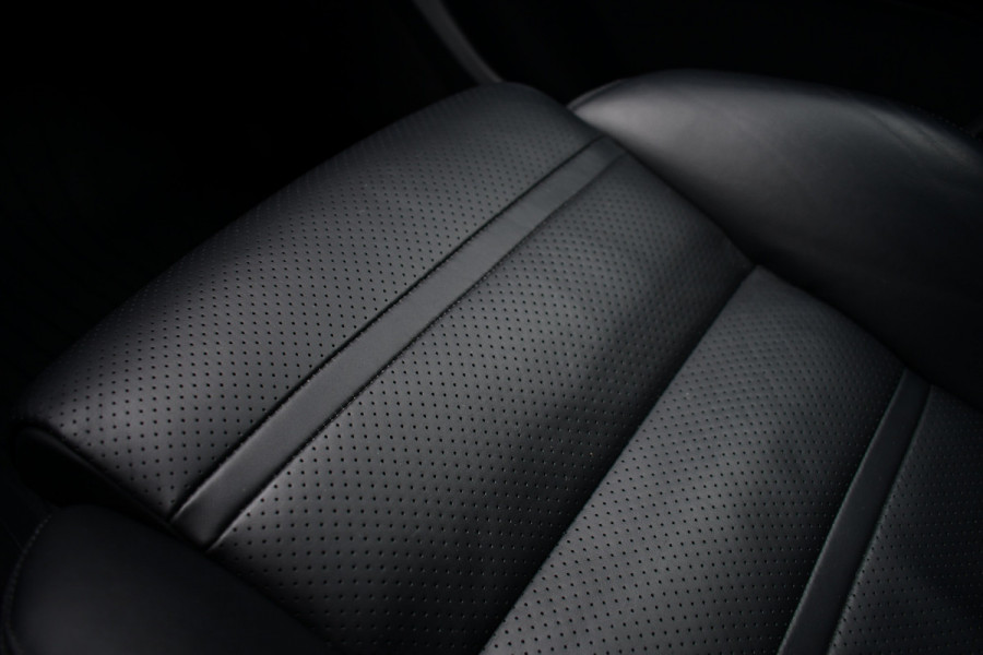 Porsche Cayenne 3.0 Pano Chrono+Sport Trekh Luchtv 21inch BOSE Sfeer