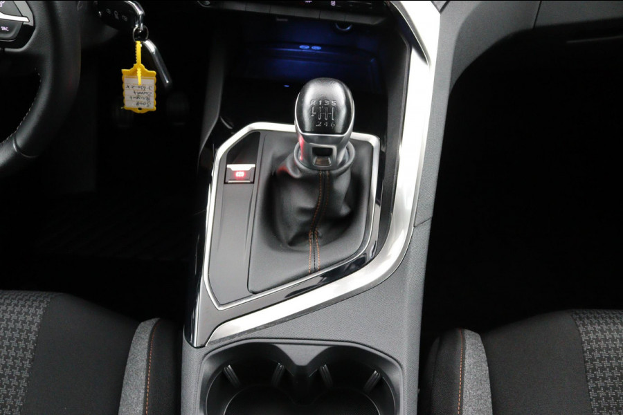 Peugeot 3008 1.2 *130PK*CARPLAY*ECC*CRUISE*NAVI*CAMERA*