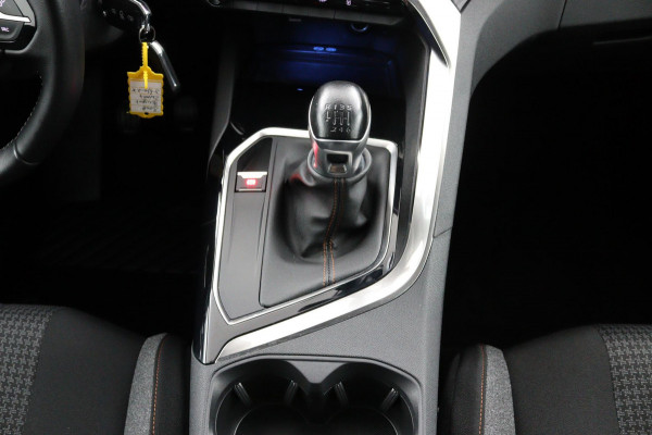 Peugeot 3008 1.2 *130PK*CARPLAY*ECC*CRUISE*NAVI*CAMERA*