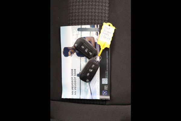 Peugeot 3008 1.2 *130PK*CARPLAY*ECC*CRUISE*NAVI*CAMERA*