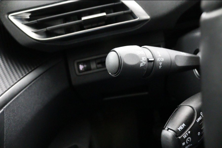 Peugeot 3008 1.2 *130PK*CARPLAY*ECC*CRUISE*NAVI*CAMERA*