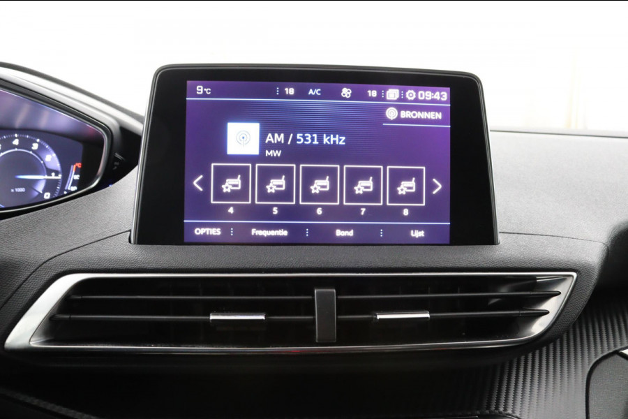 Peugeot 3008 1.2 *130PK*CARPLAY*ECC*CRUISE*NAVI*CAMERA*