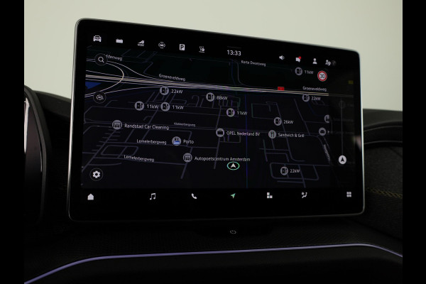 Škoda Kodiaq Business Edition Plus PHEV 1.5 TSI 204 pk 6 versn. DSG | Light & view | Getint glas | Trekhaak wegklapbaar