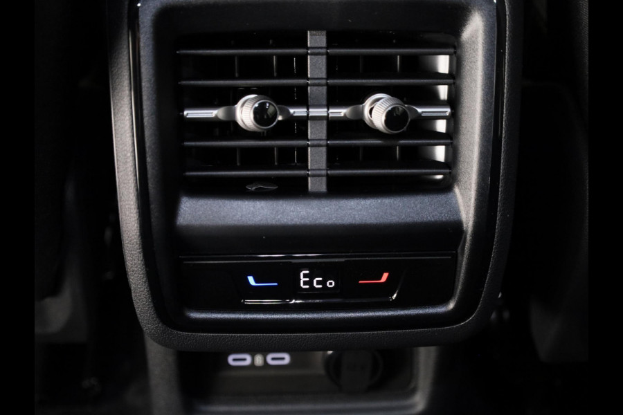 Škoda Kodiaq Business Edition Plus PHEV 1.5 TSI 204 pk 6 versn. DSG | Light & view | Getint glas | Trekhaak wegklapbaar