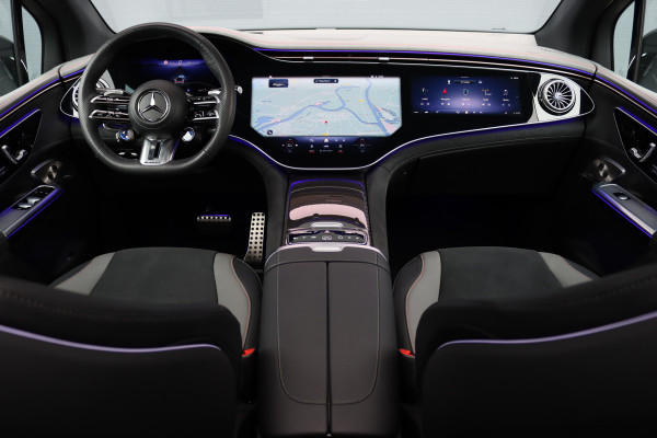 Mercedes-Benz EQE SUV AMG 43 4MATIC Premium 91 kWh | Hyperscreen | Luchtvering | Achterasbesturing | Distronic+ | Carbon | Burmester | Trekhaak | Warmtepomp | Verwarmd Stuurwiel | HUD | Panoramadak |