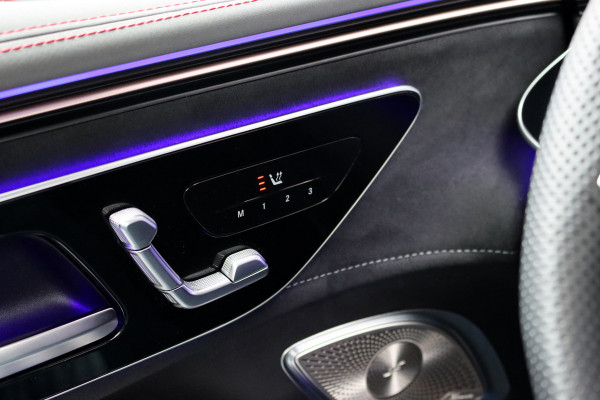 Mercedes-Benz EQE SUV AMG 43 4MATIC Premium 91 kWh | Hyperscreen | Luchtvering | Achterasbesturing | Distronic+ | Carbon | Burmester | Trekhaak | Warmtepomp | Verwarmd Stuurwiel | HUD | Panoramadak |