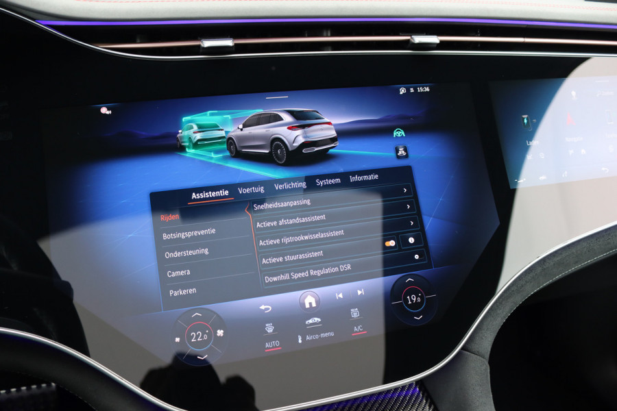 Mercedes-Benz EQE SUV AMG 43 4MATIC Premium 91 kWh | Hyperscreen | Luchtvering | Achterasbesturing | Distronic+ | Carbon | Burmester | Trekhaak | Warmtepomp | Verwarmd Stuurwiel | HUD | Panoramadak |