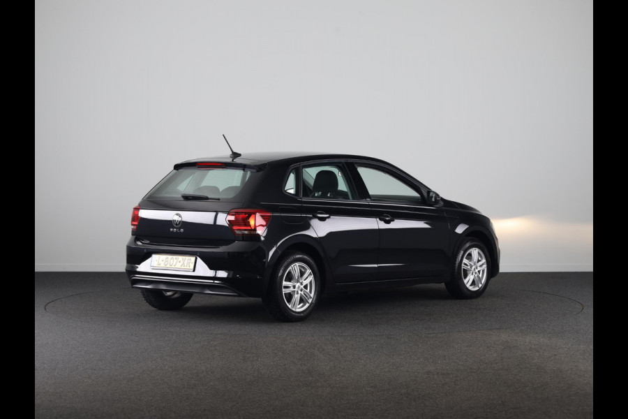 Volkswagen Polo 1.0 TSI Comfortline Business 95 pk | Navigatie | Parkeersensoren | Achteruitrijcamera | Adaptieve cruise control |