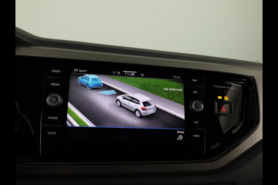 Volkswagen Polo 1.0 TSI Comfortline Business 95 pk | Navigatie | Parkeersensoren | Achteruitrijcamera | Adaptieve cruise control |