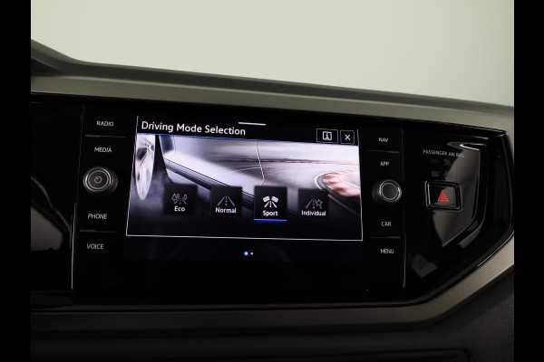 Volkswagen Polo 1.0 TSI Comfortline Business 95 pk | Navigatie | Parkeersensoren | Achteruitrijcamera | Adaptieve cruise control |