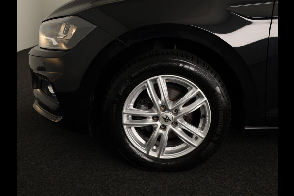 Volkswagen Polo 1.0 TSI Comfortline Business 95 pk | Navigatie | Parkeersensoren | Achteruitrijcamera | Adaptieve cruise control |