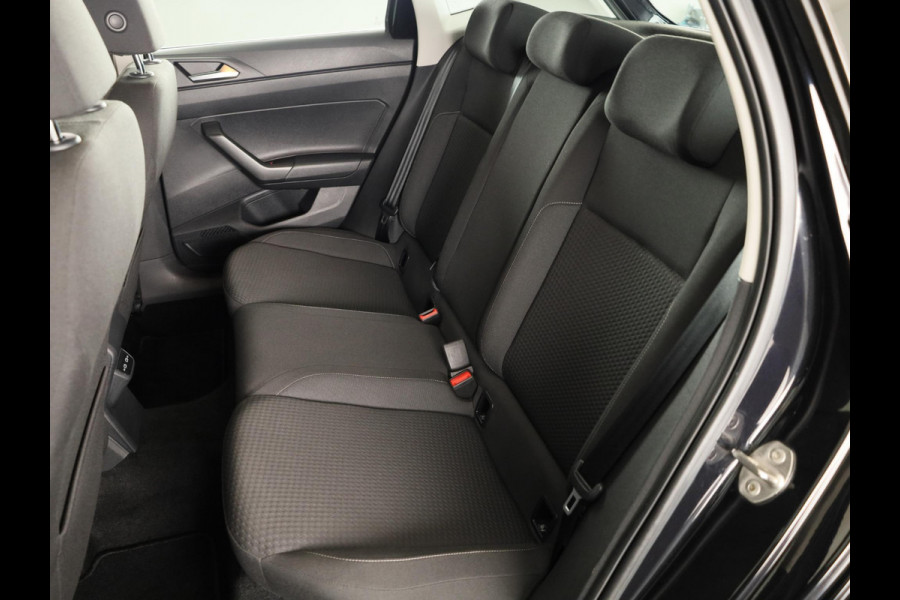 Volkswagen Polo 1.0 TSI Comfortline Business 95 pk | Navigatie | Parkeersensoren | Achteruitrijcamera | Adaptieve cruise control |