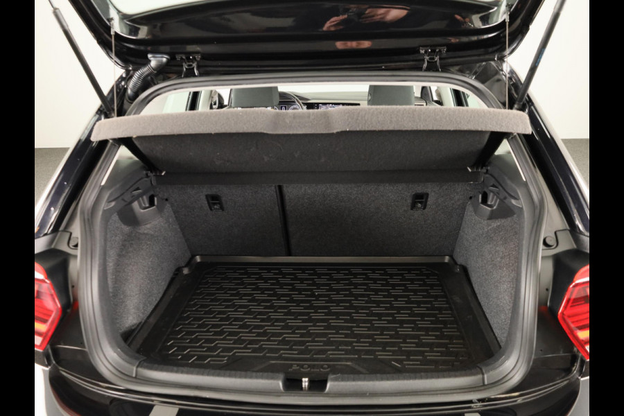 Volkswagen Polo 1.0 TSI Comfortline Business 95 pk | Navigatie | Parkeersensoren | Achteruitrijcamera | Adaptieve cruise control |