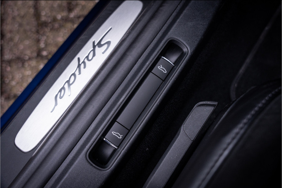 Porsche 718 Spyder 4.0 (420pk) ** PCCB Ceramic ** PDLS+ ** AppleCarplay ** PVTS ** Sport Chrono Sportstoelen Plus ** PTV ** Sportuitlaat