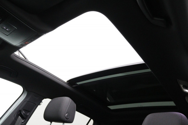 Volkswagen Tiguan Allspace 1.5 TSI R-LINE*AUTOM*PANO*NAVI*HAAK*CAM*CARPLAY