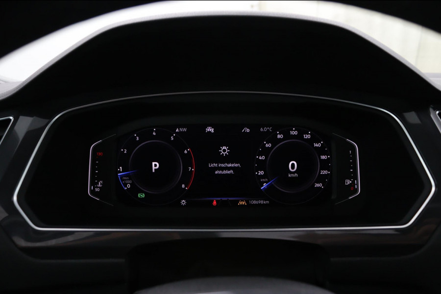 Volkswagen Tiguan Allspace 1.5 TSI R-LINE*AUTOM*PANO*NAVI*HAAK*CAM*CARPLAY