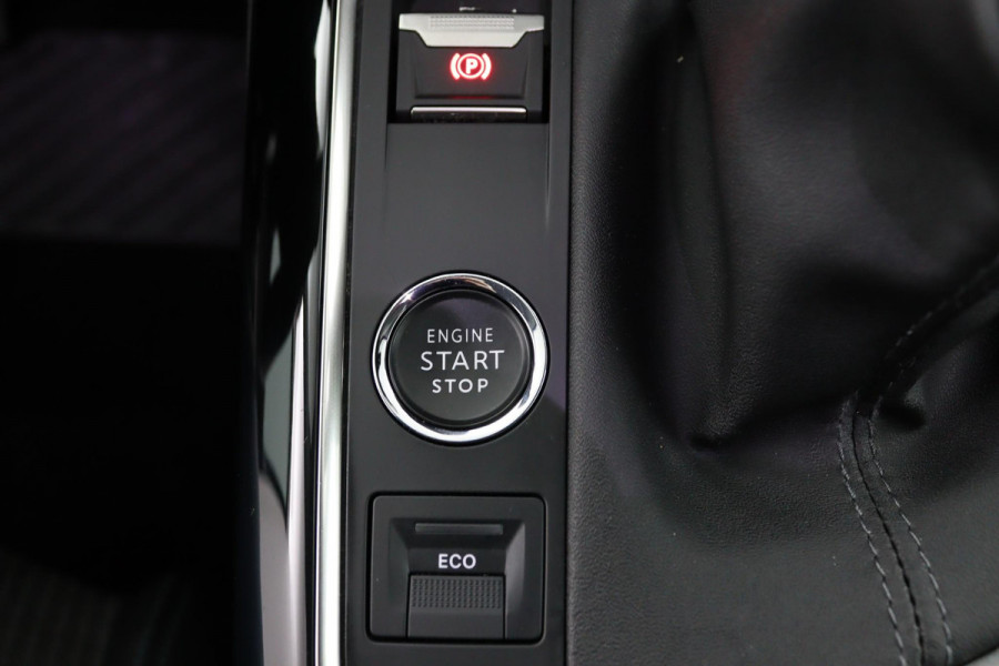 Peugeot 3008 1.2*FACELIFT*ALLURE*CARPLAY*130PK*ECC*NAVI*CAMERA*