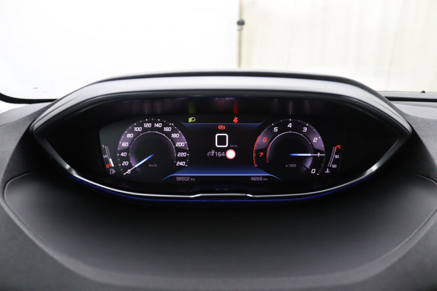 Peugeot 3008 1.2*FACELIFT*ALLURE*CARPLAY*130PK*ECC*NAVI*CAMERA*