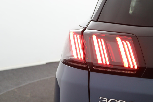 Peugeot 3008 1.2*FACELIFT*ALLURE*CARPLAY*130PK*ECC*NAVI*CAMERA*