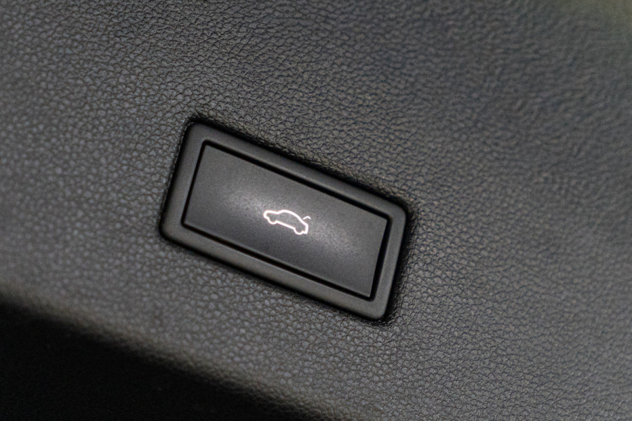 Volkswagen Tiguan 2.0 TSI 4M Alcantara leer Virtual 360 PDC Climate voor & achter Stuurverwarming LM velgen BTW auto