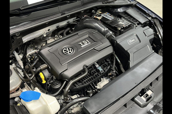 Volkswagen Golf *4Motion R*DYNAUDIO*440PK*AKRA*PANO*MAXTON*ACC*CAM