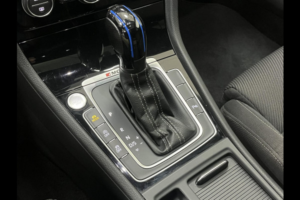 Volkswagen Golf *4Motion R*DYNAUDIO*440PK*AKRA*PANO*MAXTON*ACC*CAM