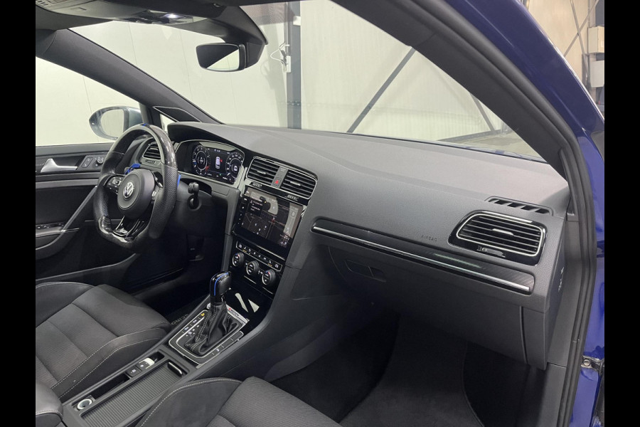 Volkswagen Golf *4Motion R*DYNAUDIO*440PK*AKRA*PANO*MAXTON*ACC*CAM