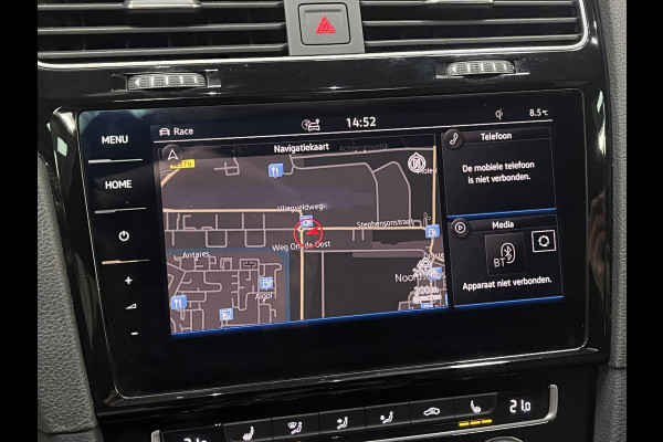 Volkswagen Golf *4Motion R*DYNAUDIO*440PK*AKRA*PANO*MAXTON*ACC*CAM